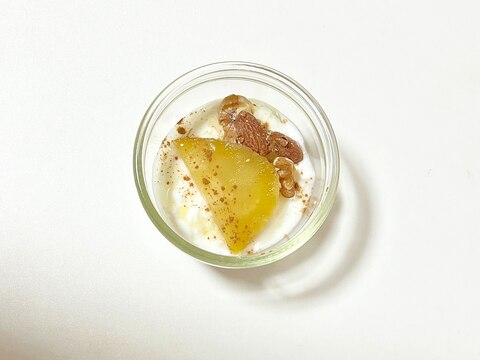 さつま芋とミックスナッツのヨーグルト